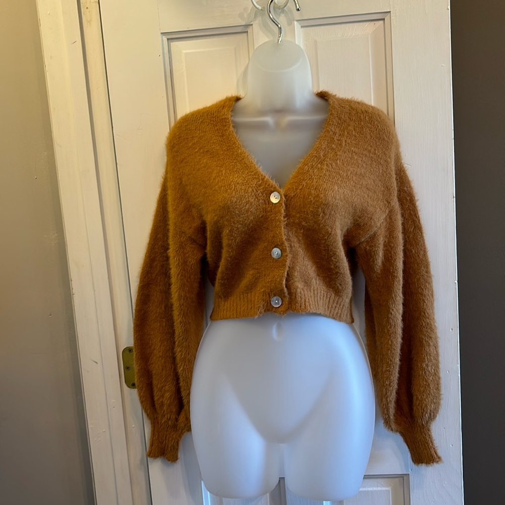 Double Zero Cropped Button Up Sweater